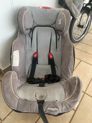 Cadeirinha de bebê importada