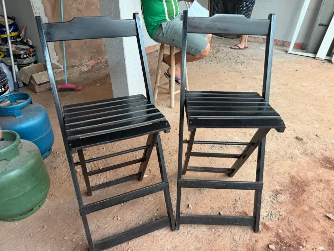 Cadeiras Madeiras estilo barzinho