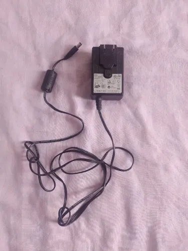 Adaptador Ásian Power preto 