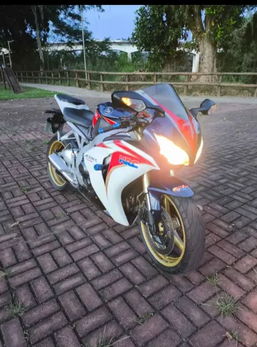 Cbr1000 RR fareblade 