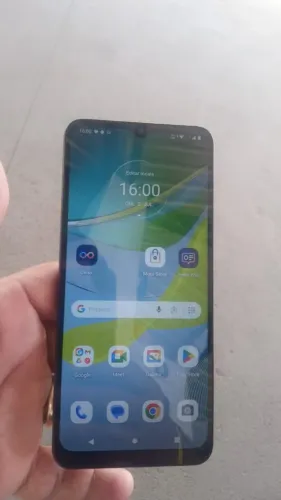 Celular Motorola e 13 muito conservado