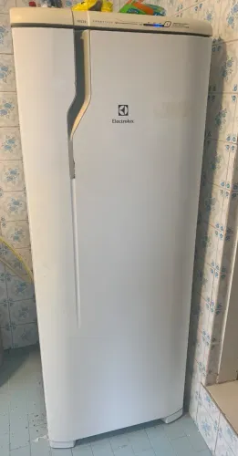 Geladeira frost free 288 L