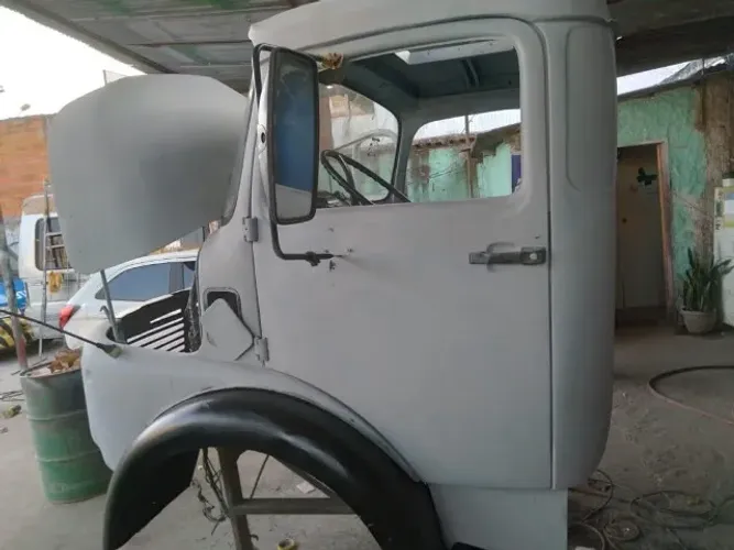 Vendo cabine Mercedes 1113