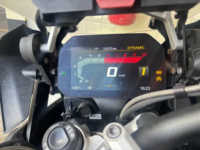 BMW GS PREMIUM 1.250 TRIPLE BLACK COM POUCO USO