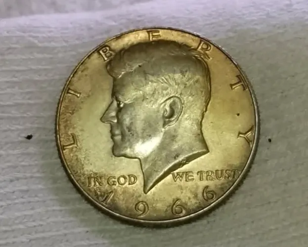 Moeda de Meio Dólar Americana (Kennedy Half Dollar) - Ano 1966 MBC