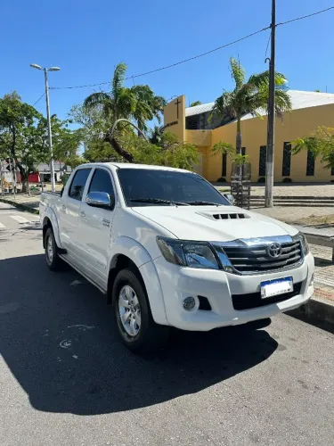 Toyota Hilux CD SRV D4-d 4X4 3.0 TDI Diesel AUT 2013