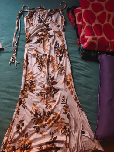 Vestido Midi Floral Shein - Tamanho M (Novo Com Etiqueta)