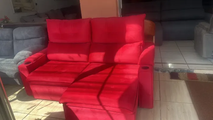 Sofá 1.90m retrátil e reclinável