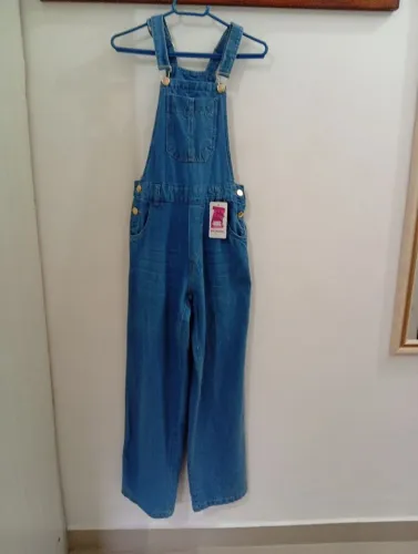 Jardineira jeans