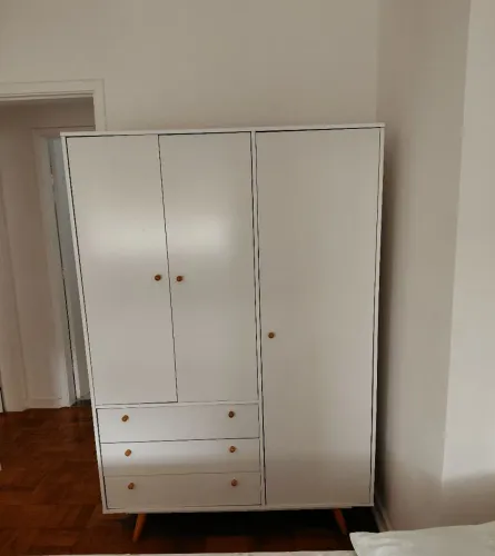 Guarda-roupa solteiro Retrô 3 portas