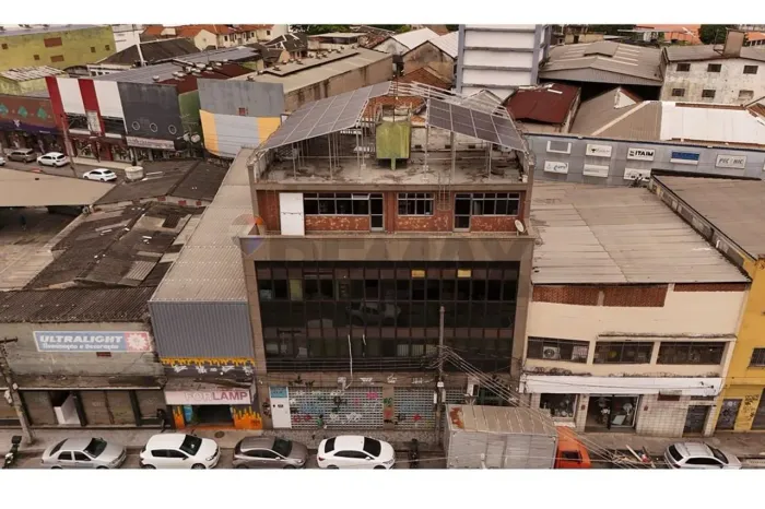 PRÉDIO COMERCIAL À VENDA 3 andares - BENFICA/RJ