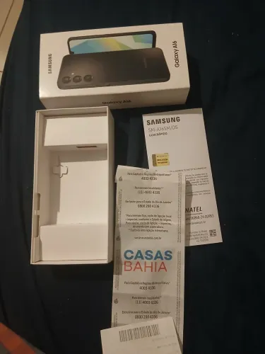 Celular semi novo
