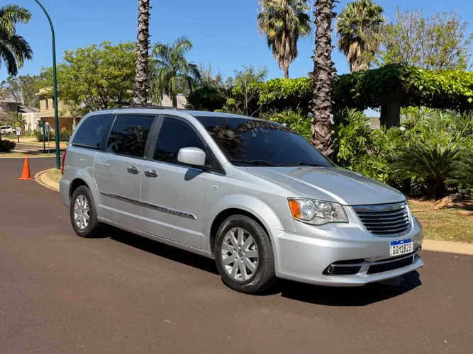 Chrysler Town & Country Touring 3.6 V6 Aut. 2012