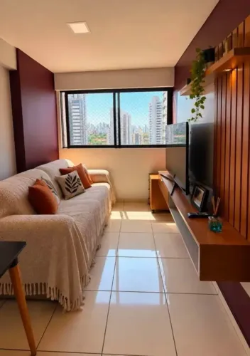 Apartamento com 2 Qts, mobiliado e com área de lazer completa - EDF PARC TORRE.