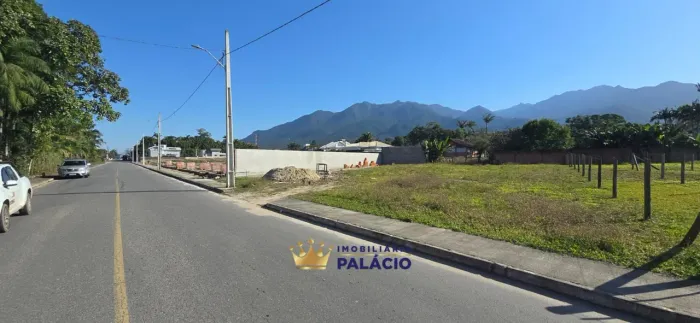Terreno Plano à Venda no Centro de Garuva | Ideal para Residência ou Comércio
