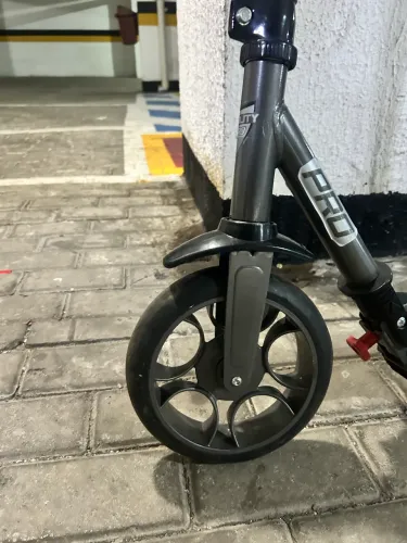 Patinete Street Pro Adulto 1600 Cor Preto bandeirante