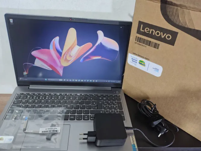 Notebook Lenovo IdeaPad 3 | Intel Core i5 11ª Geração | 8GB RAM