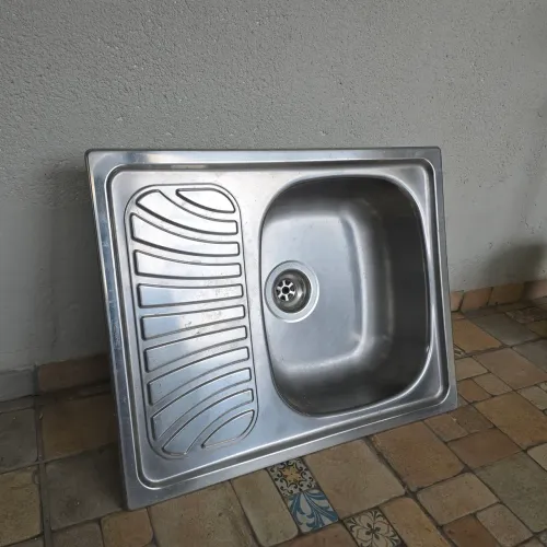 Cuba de inox para cozinha.