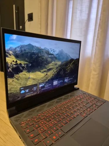 Dell G15 - 5520