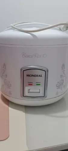Panela de Arroz Elétrico Mondial Bianca Rice 10 xícaras branca - Bem conservada