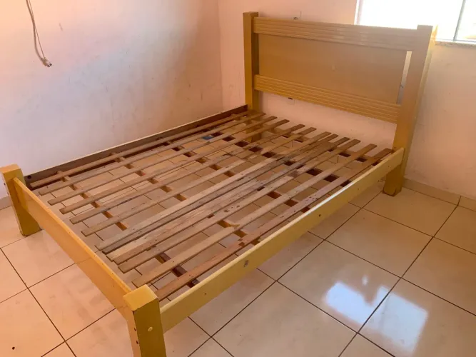 Doação estrutura cama casal