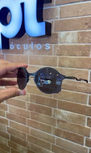 Oakley Tailend Titanium