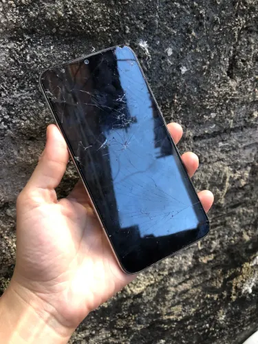 Redmi tela queimada 