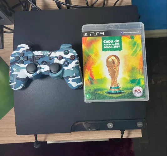 ps3 slim bloqueado com 1 jogo e 1 controle