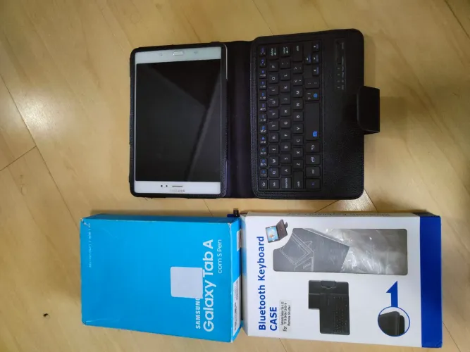 Galaxy Tab A8 16gb com capa teclado