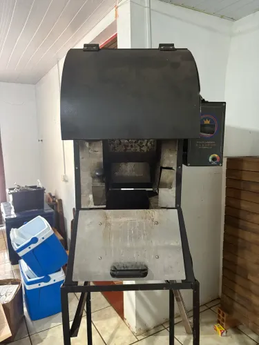 Churrasqueira Elétrica para Espetinhos 