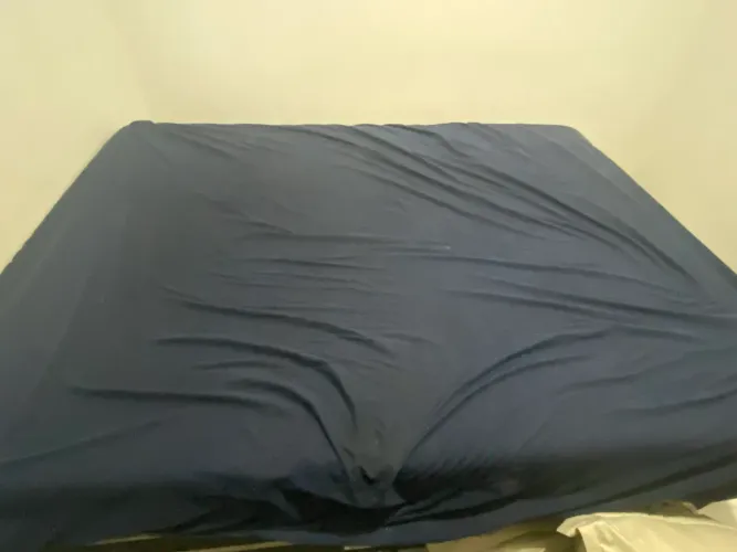 Cama casal em bom estado