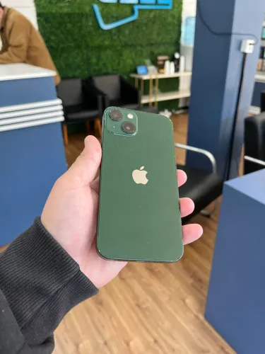 iPhone 13 - 128GB Green