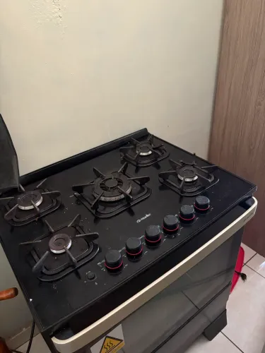 Vendo Fogão 6 bocas (usado)