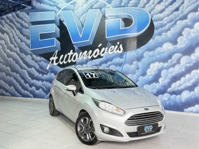 Ford Fiesta SEL 1.6 16V Flex Mec. 5P 2017