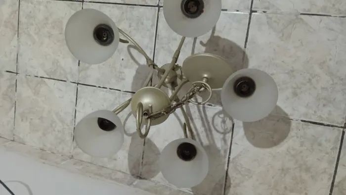 Lustre com 5 Cubas de vidros 