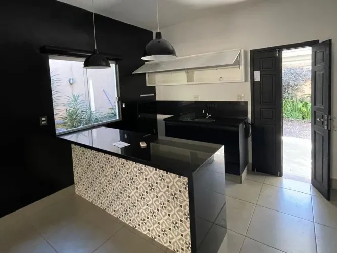 Casa com 2 dormitórios para alugar, 138 m² por R$ 3.600/mês - Tabajaras - Uberlândia/MG