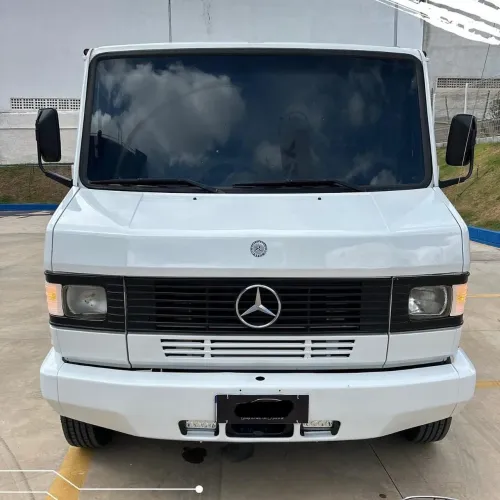 Mercedes Benz 710 