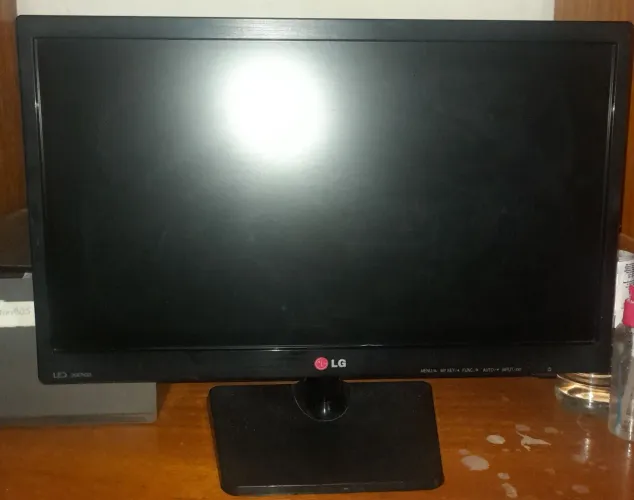 Monitor LG 19,5 POLEGADAS