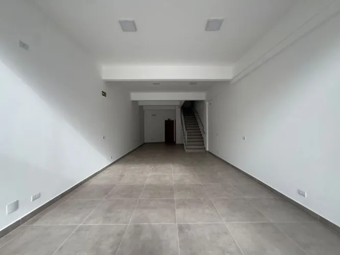 Casa com 1 Quarto(s) e 1 banheiro(s) para Alugar, 116 m² por R$ 5000 / Mês