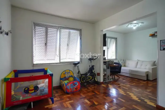 Apartamento à venda Rua Roque Calage, Passo da Areia - Porto Alegre
