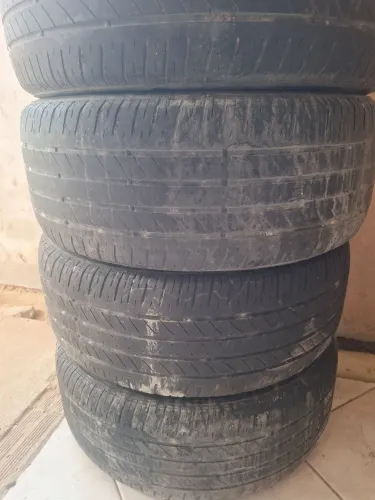 Penel Bridgestone 215/50 R 17