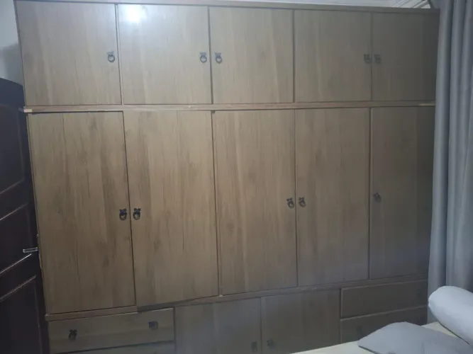 Guarda roupa 10 Portas