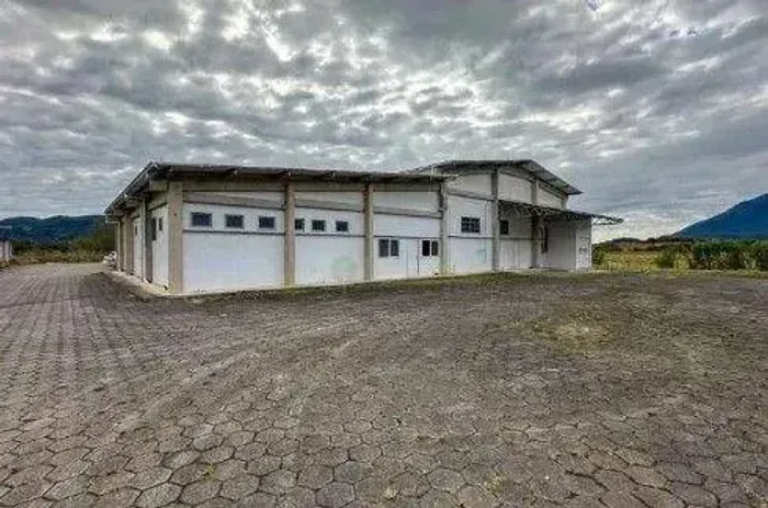 Locação | Galpão com 1.630 m² em Terreno de 9.000 m² Santo Amaro da Imperatriz/SC