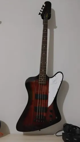 Contrabaixo Epiphone Thunderbird IV Standard em Vintage Sunburst (Usado)