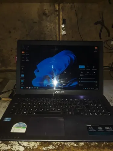 Notebook ASUS i5  8GB RAM  SSD 128GB -AVARIAS/E OU DEFITO