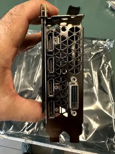 Placa de Vídeo ZOTAC 1070 Ti Mini, 8GB 256Bits