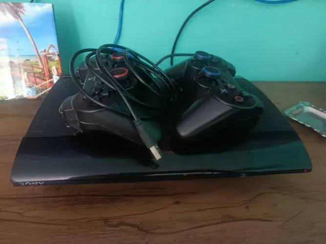Playstation 3 super slim desbloqueado