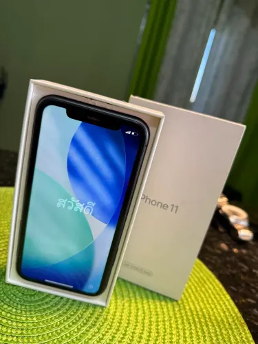 iPhone 11 na caixa bateria 100%