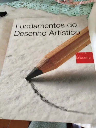 LIVRO FUNDAMENTOS DO DESENHO ARTÍSTICO