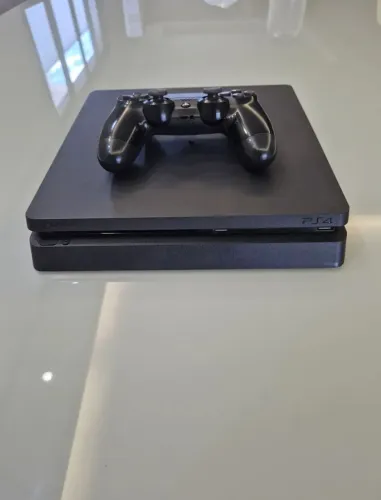 PS4 slim. 